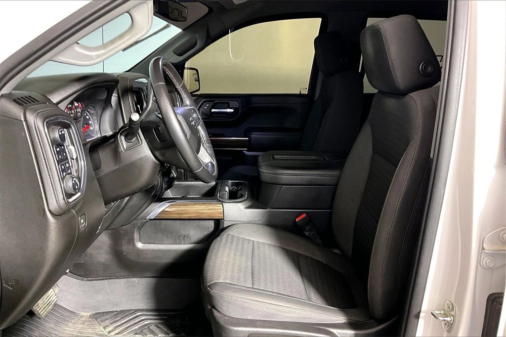 Used 2021 Chevrolet Silverado 1500 LT Trail Boss w/ Bed Protection Package image 20