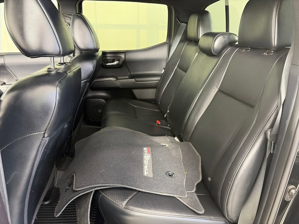 Used 2020 Toyota Tacoma TRD Off-Road w/ TRD Premium Off Road Package image 11
