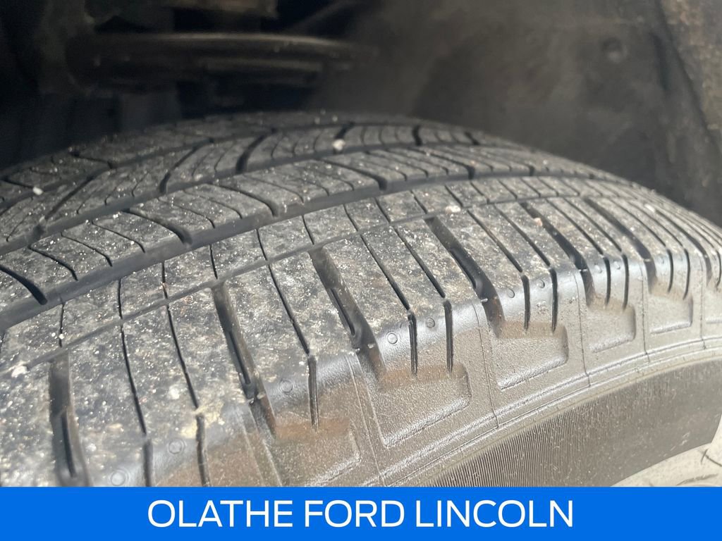 Certified 2025 Ford Explorer Active w/ Active Comfort Package AWD/4WD image 30