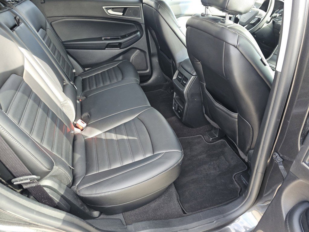 Certified 2020 Ford Edge SEL w/ Convenience Package image 5