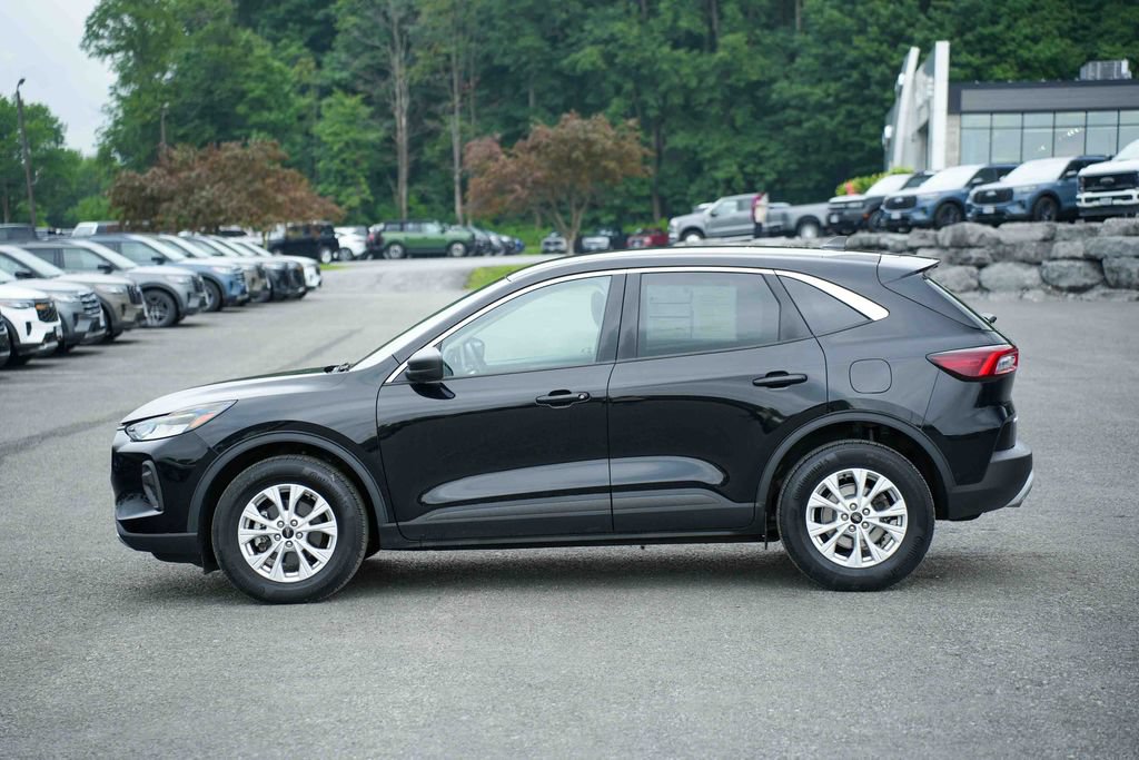 Certified 2023 Ford Escape Active AWD/4WD image 8