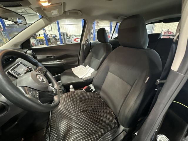Used 2025 Nissan Kicks Play S FWD image 17