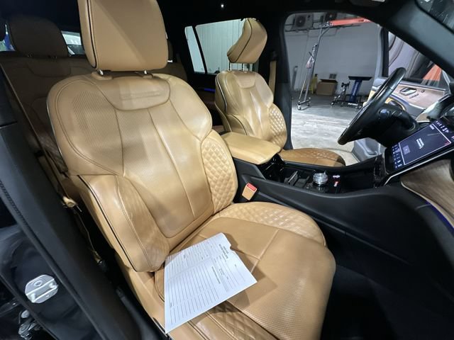 Used 2021 Jeep Grand Cherokee L Summit w/ Advanced Protech Group IV AWD/4WD image 32
