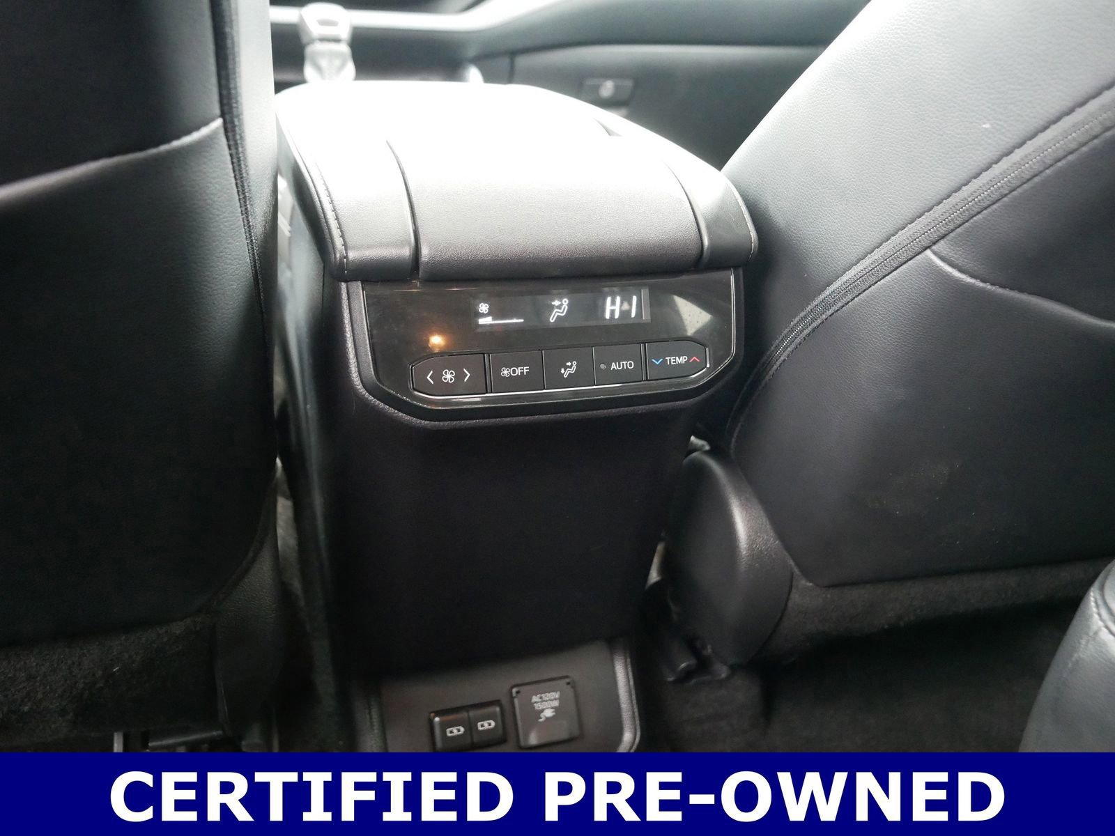 Used 2024 Toyota Highlander Limited image 21