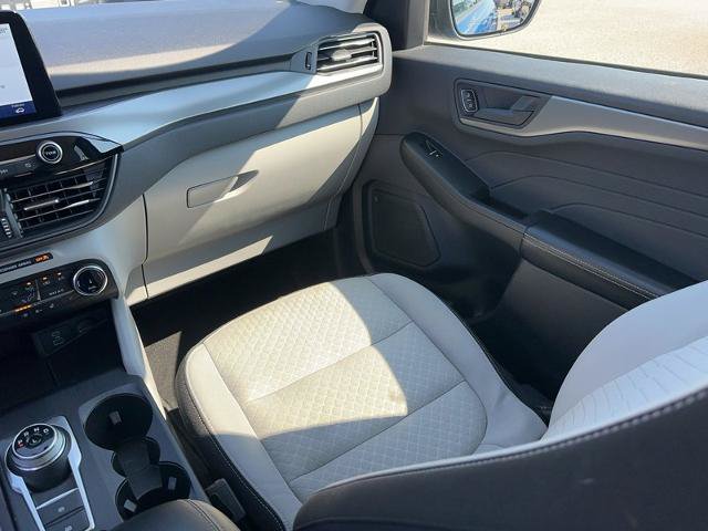 Certified 2023 Ford Escape Active w/ Cold Weather Package FWD image 16