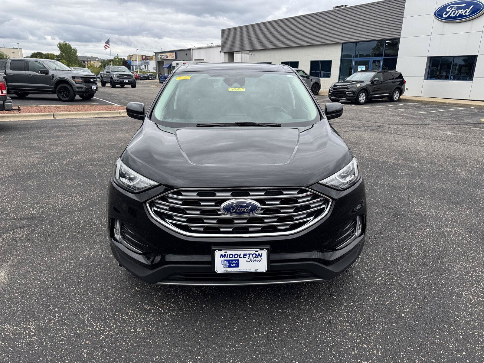 Certified 2021 Ford Edge SEL w/ Convenience Package AWD/4WD image 10