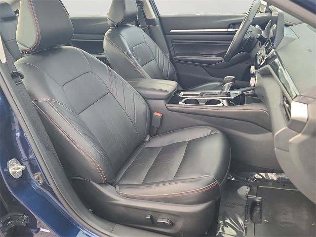 Used 2023 Nissan Altima 2.5 SR w/ SR Premium Package image 7