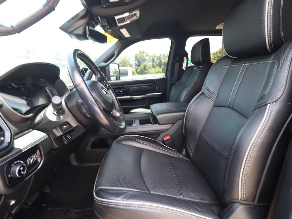 Used 2023 RAM 3500 Limited AWD/4WD image 2