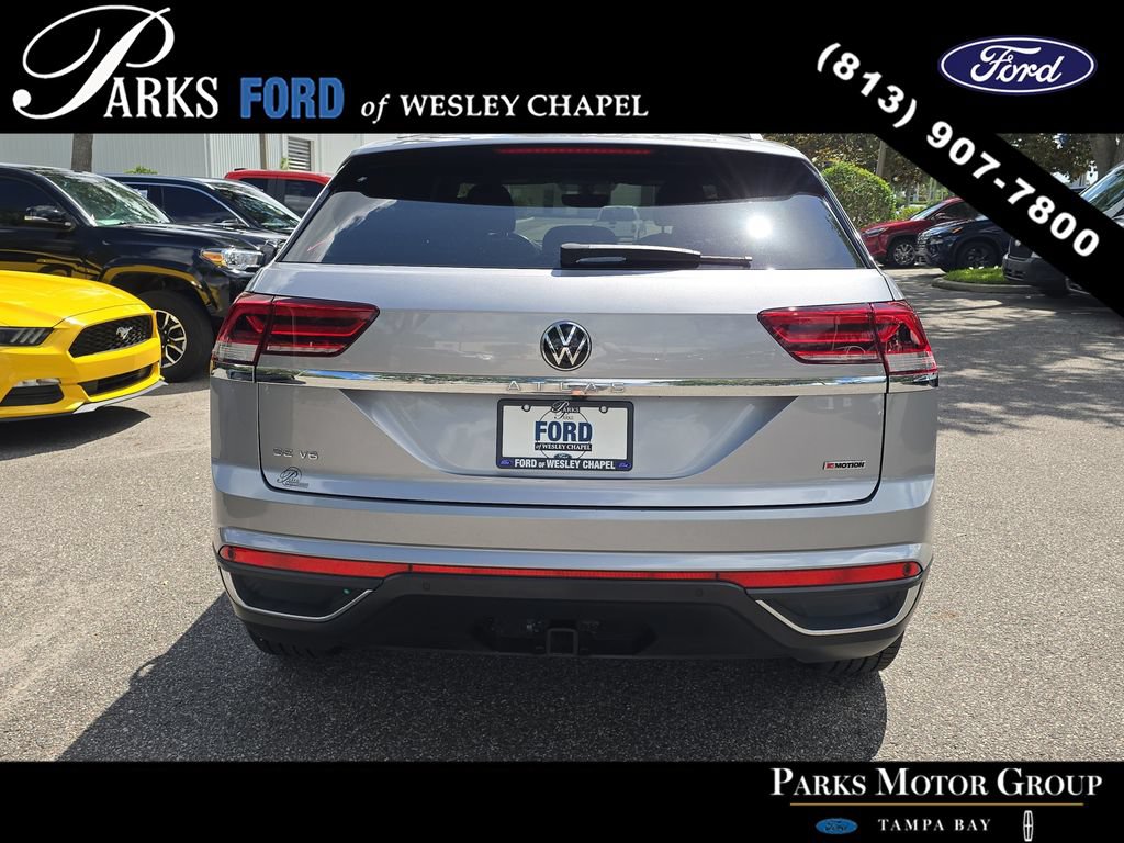 Used 2020 Volkswagen Atlas Cross Sport SE w/ Towing Package AWD/4WD image 5