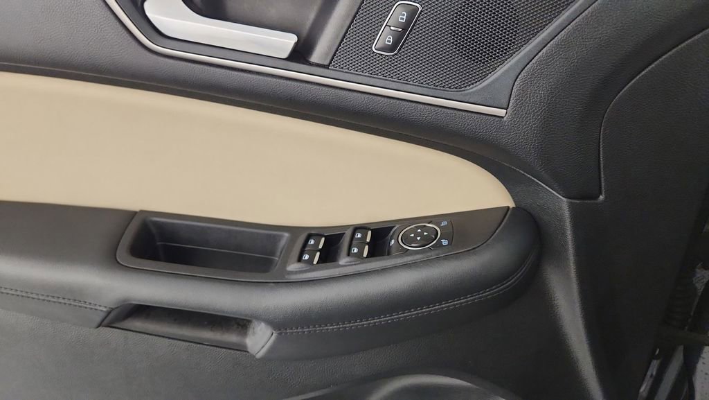 Certified 2024 Ford Edge SEL w/ Convenience Package image 15