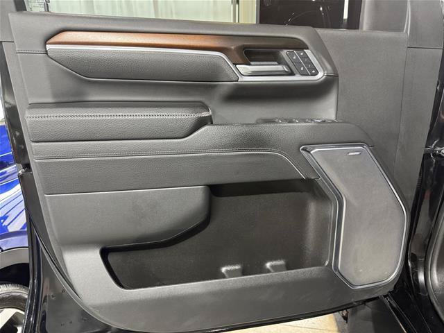Used 2025 GMC Sierra 2500 Denali w/ Denali Reserve Package AWD/4WD image 11