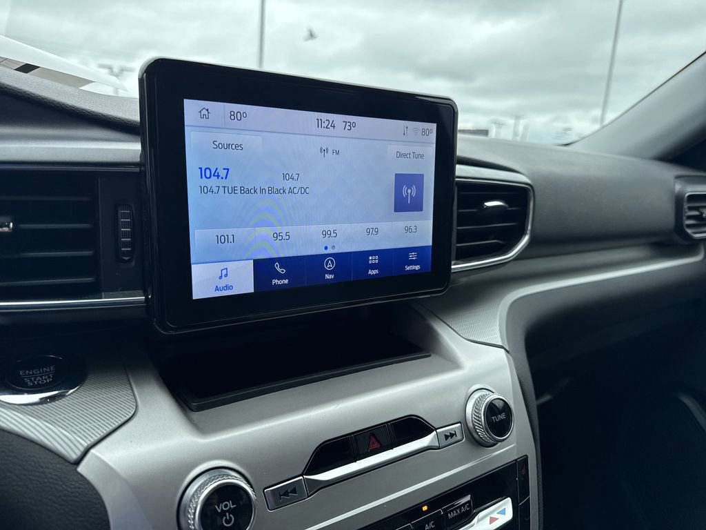 Certified 2022 Ford Explorer XLT w/ Equipment Group 202A image 17