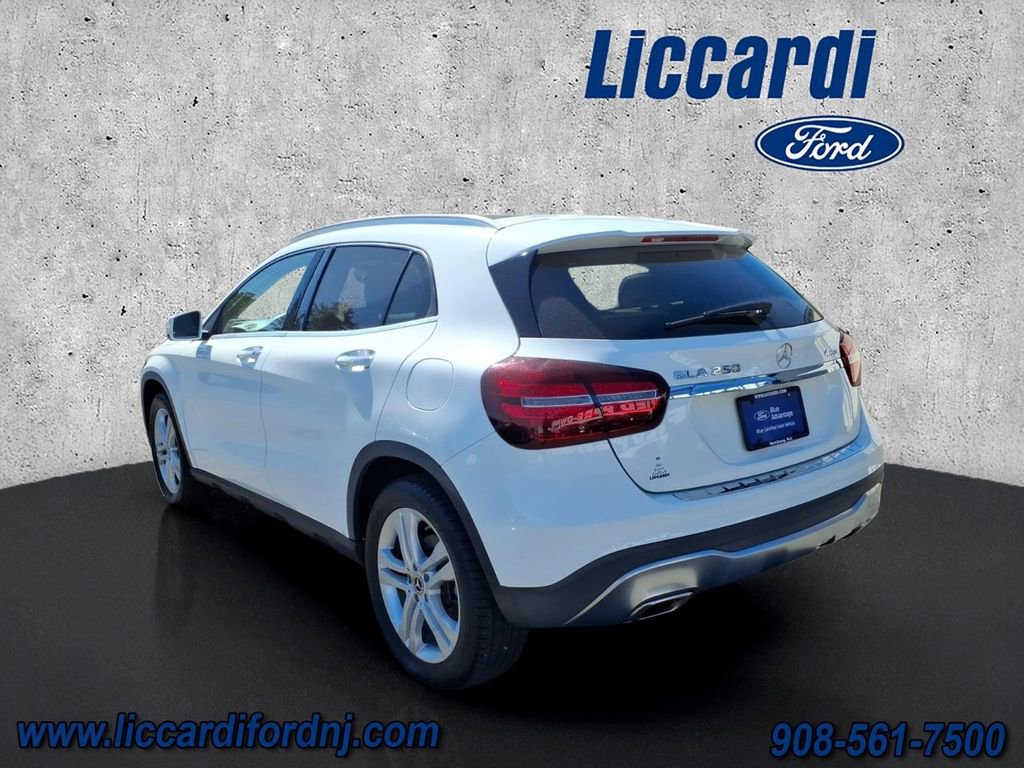 Used 2019 Mercedes-Benz GLA 250 4MATIC image 4
