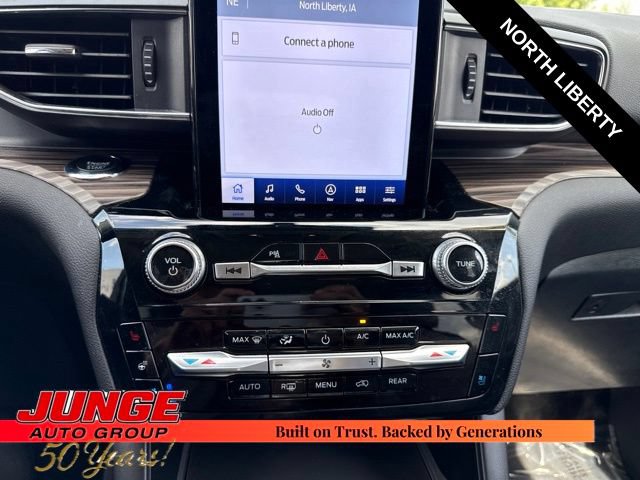 Certified 2024 Ford Explorer Limited w/ Limited Technology Package AWD/4WD image 25