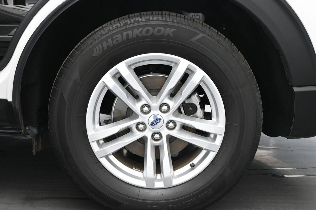 Certified 2023 Ford Explorer XLT RWD image 22