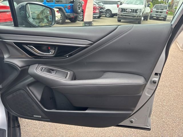 Used 2024 Subaru Outback Limited XT w/ Popular Package #2 AWD/4WD image 32