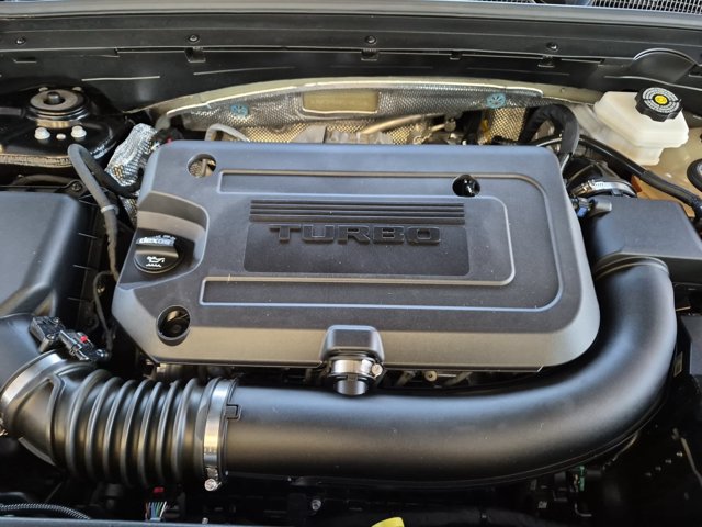 Used 2023 Buick Envision Essence w/ Technology Package I AWD/4WD image 37