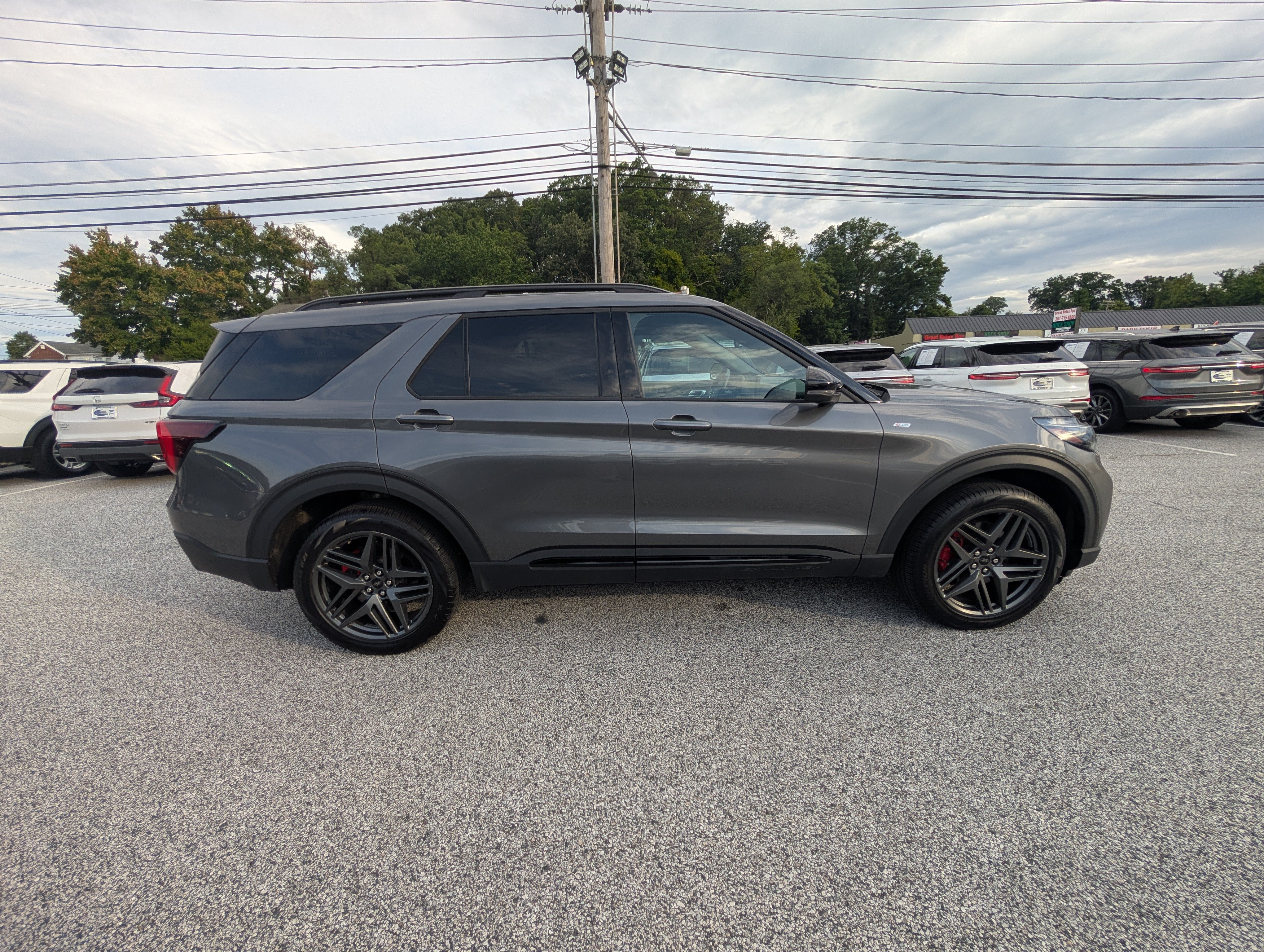 Certified 2025 Ford Explorer ST-Line w/ ST-Line Street Pack AWD/4WD image 8