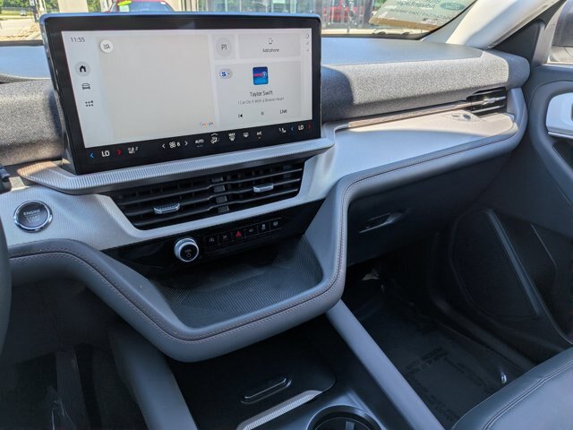 Certified 2025 Ford Explorer Active w/ Active Comfort Package AWD/4WD image 23