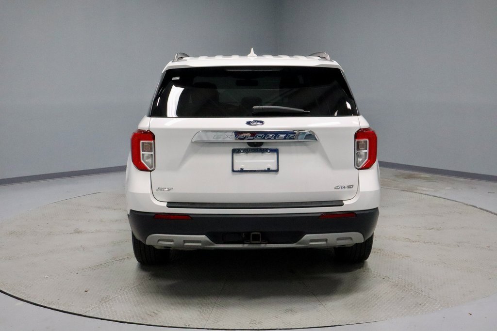Certified 2022 Ford Explorer XLT w/ Equipment Group 202A image 11