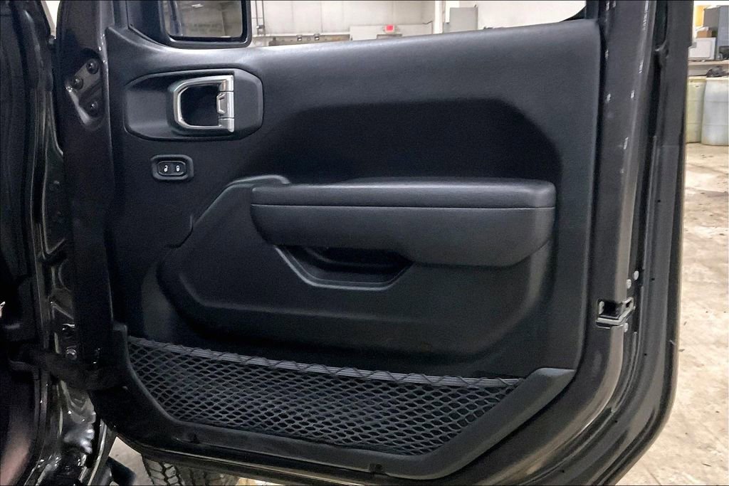 Used 2023 Jeep Wrangler Unlimited image 22