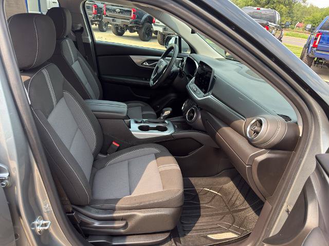 Used 2024 Chevrolet Blazer LT w/ Convenience Package FWD image 17