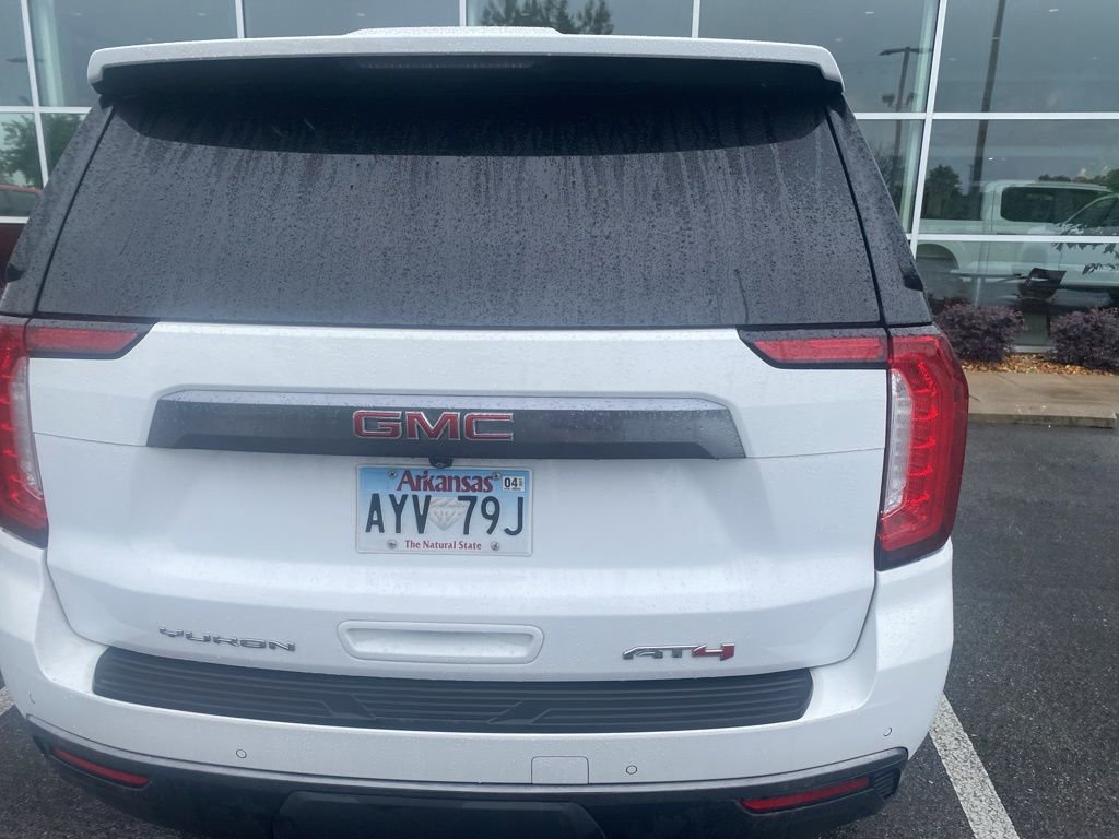 Used 2024 GMC Yukon AT4 w/ Technology Package AWD/4WD image 7