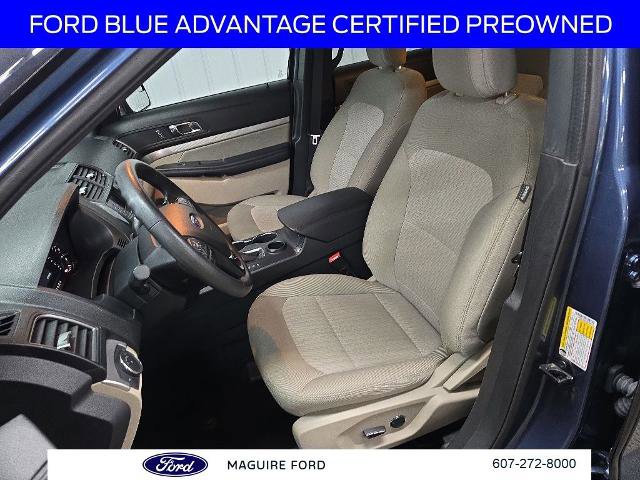 Certified 2018 Ford Explorer FWD image 33