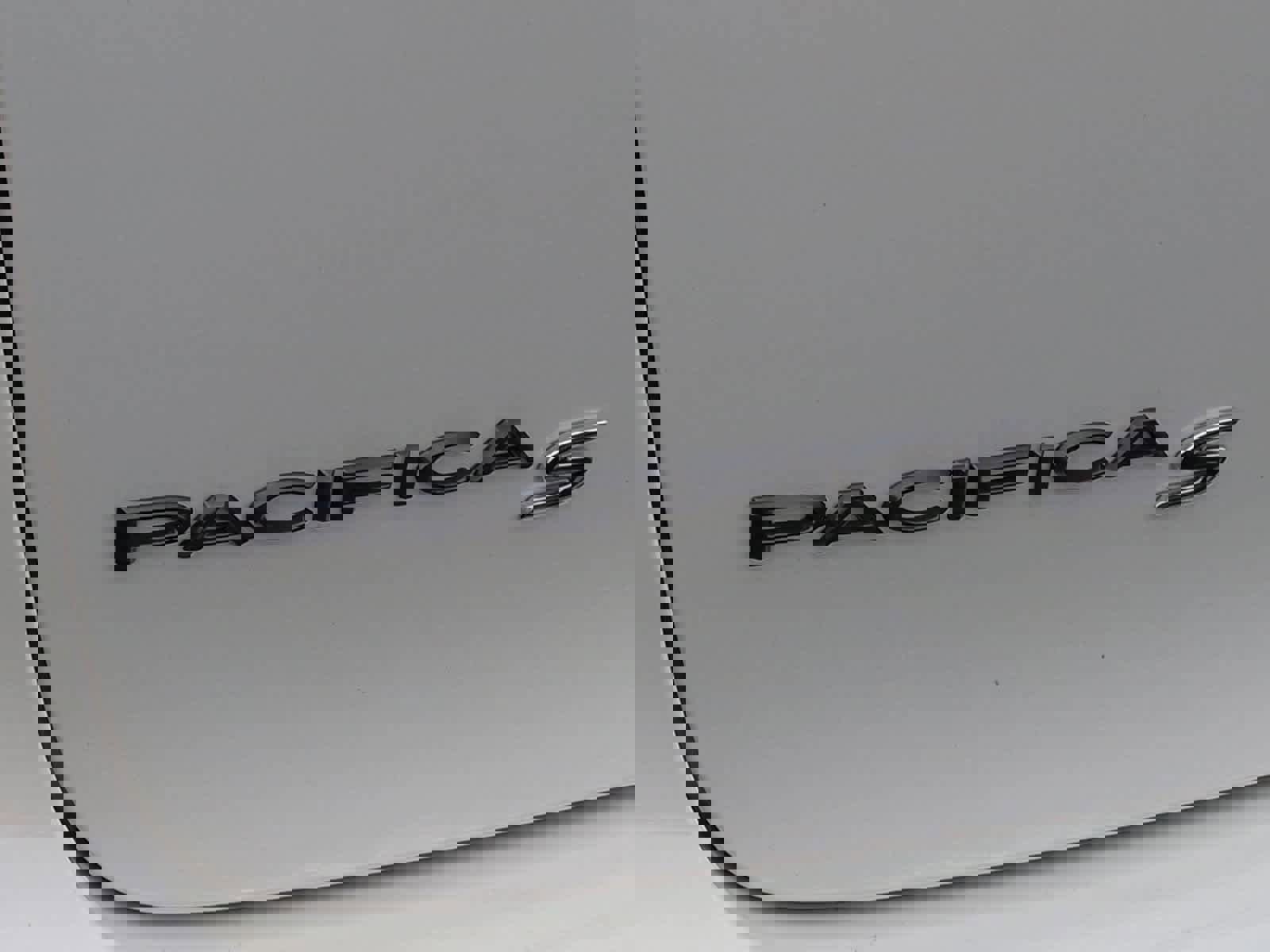 Used 2020 Chrysler Pacifica Touring-L Plus w/ Advanced Safetytec Group image 13