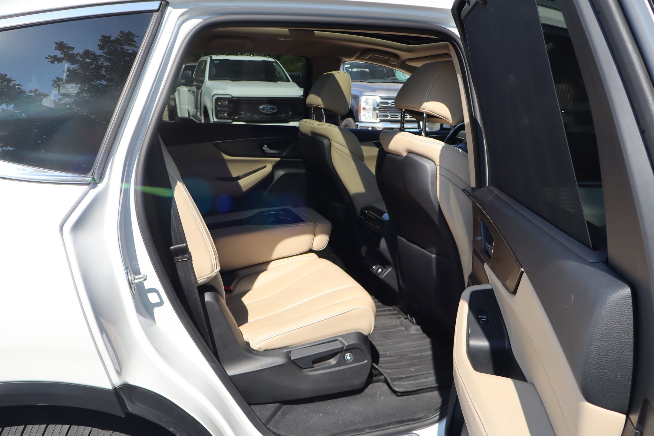 Used 2023 Acura MDX w/ Advance Package AWD/4WD image 31