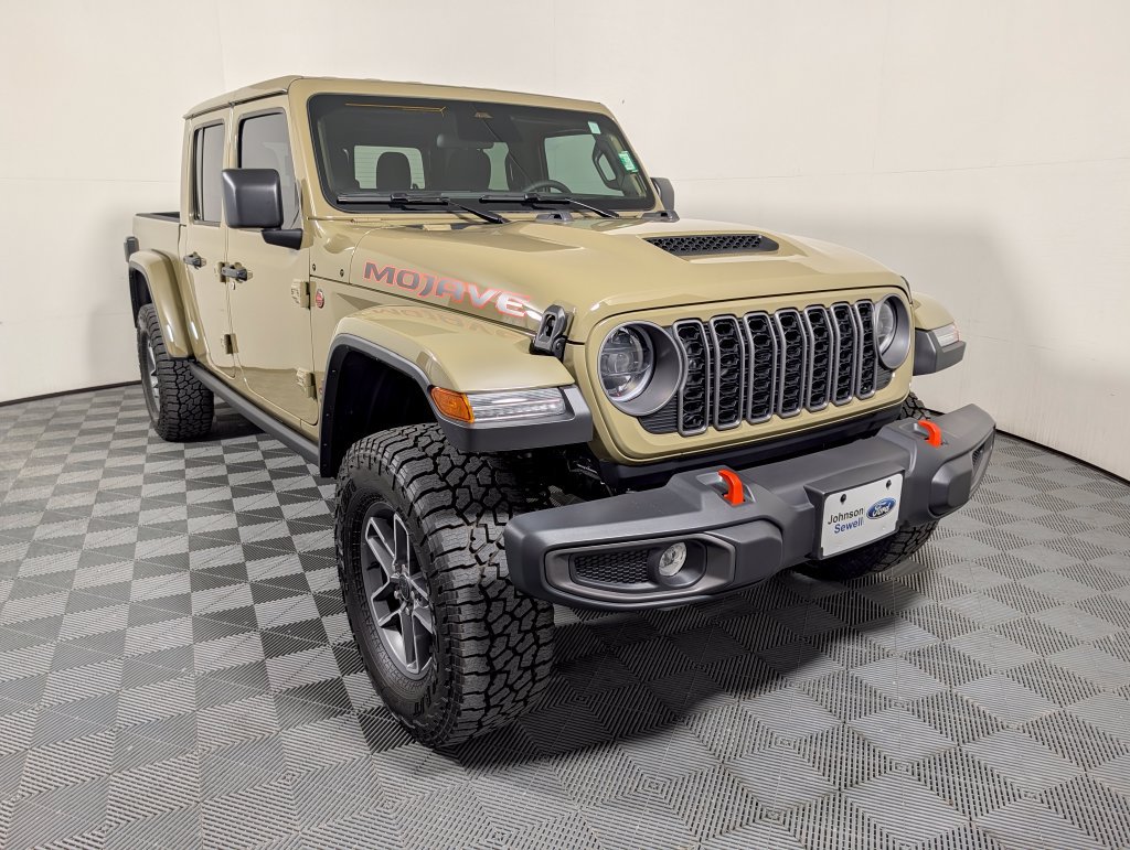 Used 2026 Jeep Gladiator Mojave
