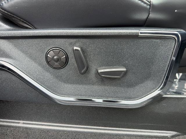 Certified 2025 Ford F350 Platinum image 12