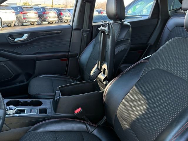 Certified 2023 Ford Escape ST-Line Select w/ Tech Pack #2 image 38