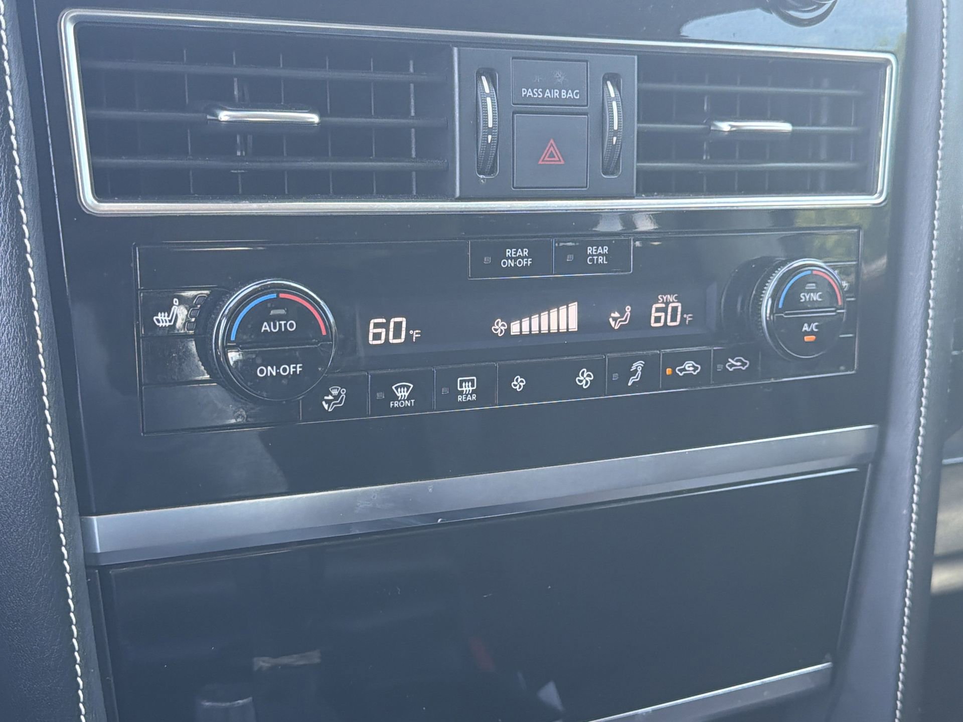 Used 2023 INFINITI QX80 Premium Select RWD image 9