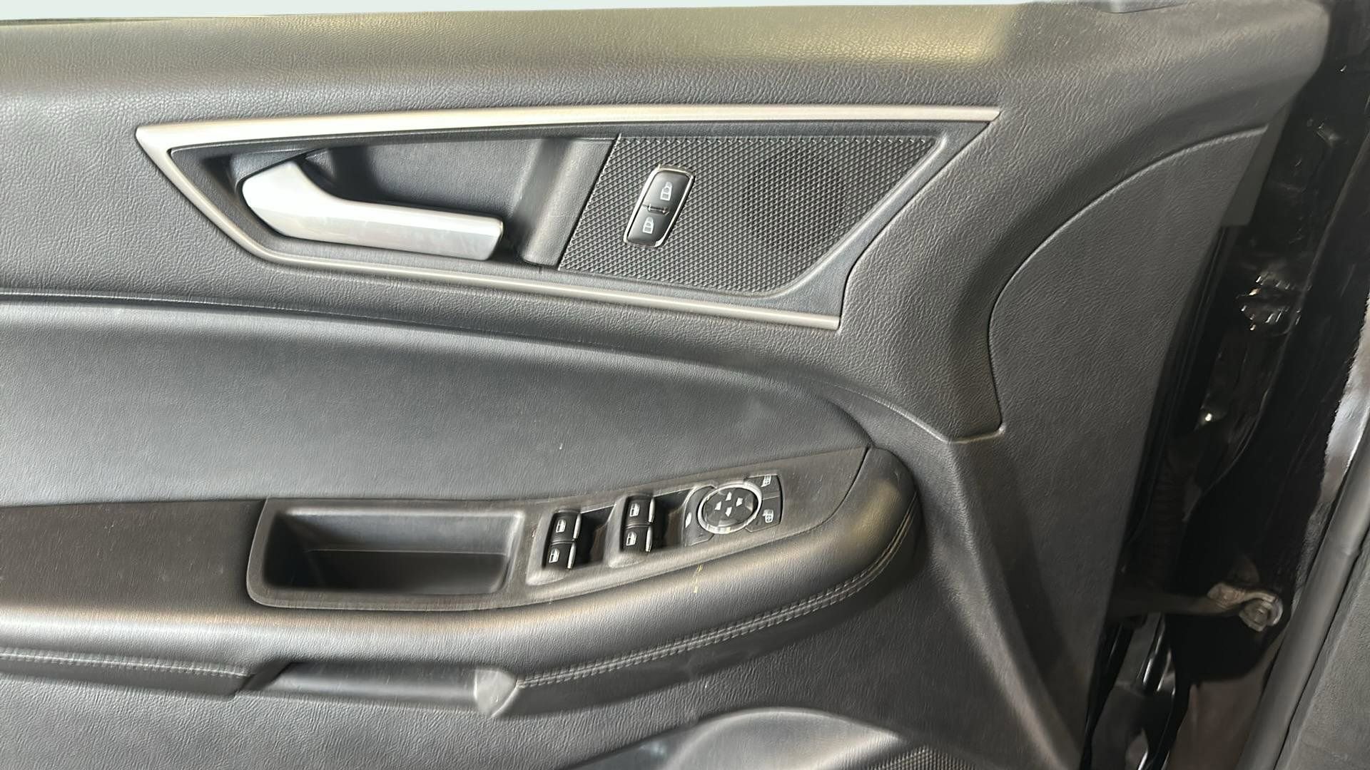 Certified 2022 Ford Edge SEL image 24