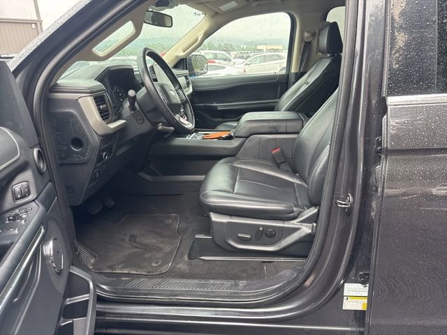 Certified 2024 Ford Expedition Max XLT RWD image 9