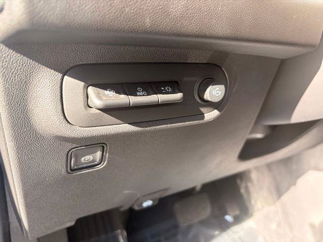 Used 2024 GMC Terrain AT4 w/ Tech Package AWD/4WD image 16