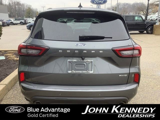 Certified 2023 Ford Escape ST-Line Select w/ Tech Pack #2 image 4