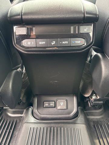 Used 2023 Toyota Highlander Platinum AWD/4WD image 10