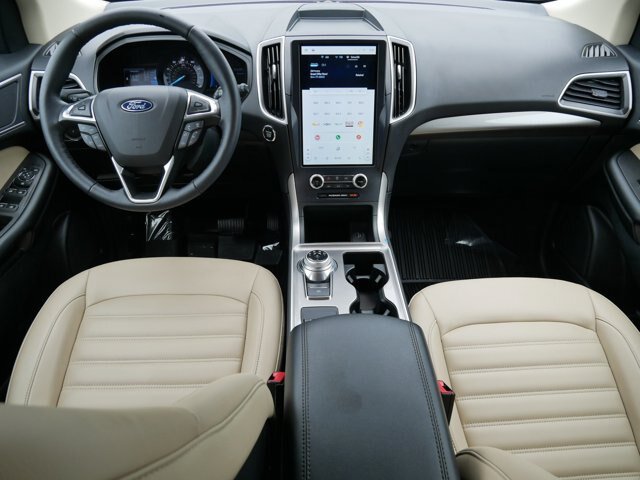 Certified 2023 Ford Edge SEL w/ Convenience Package AWD/4WD image 15