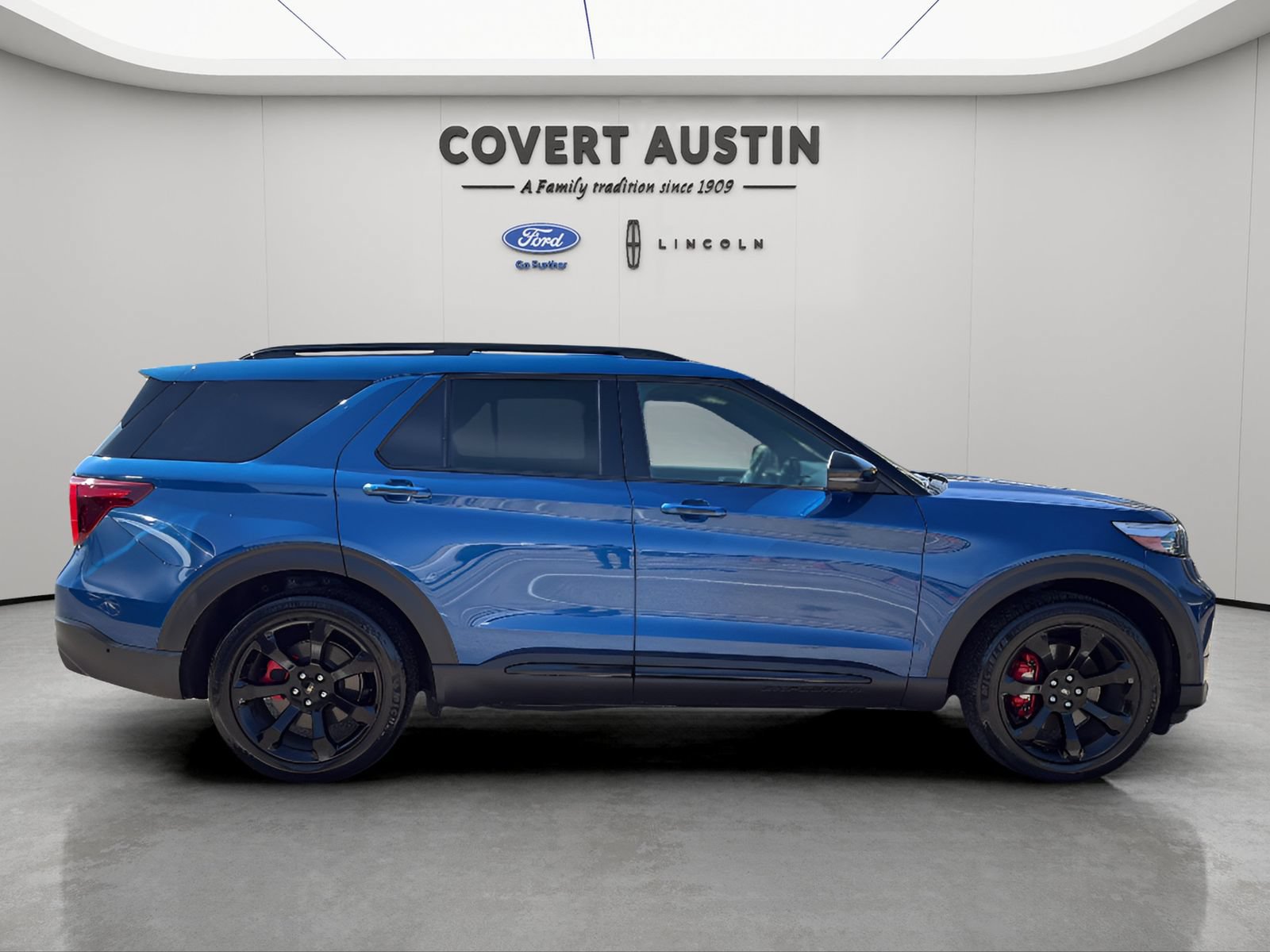Certified 2020 Ford Explorer ST w/ ST Street Pack AWD/4WD image 6