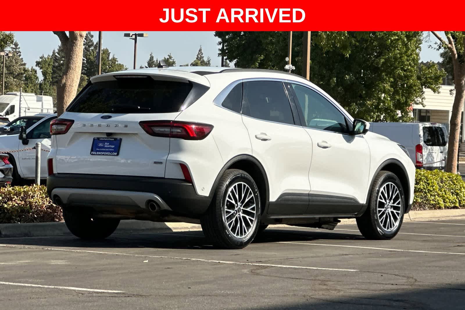 Certified 2023 Ford Escape SE w/ PHEV Premium Package FWD image 2