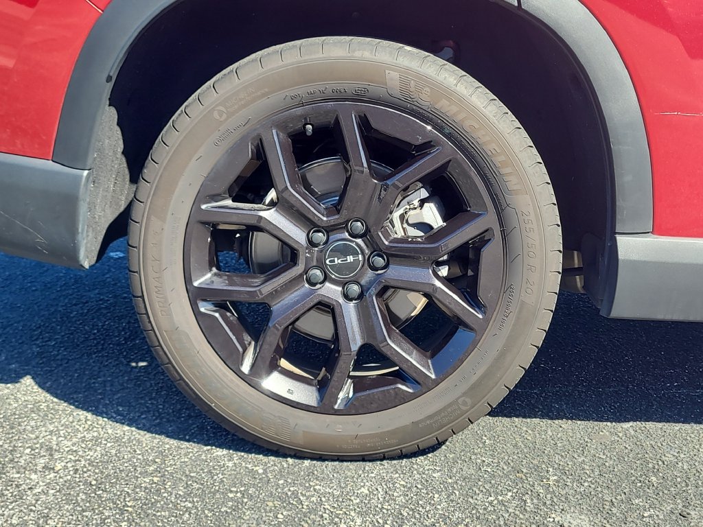 Used 2025 Honda Pilot Touring image 5