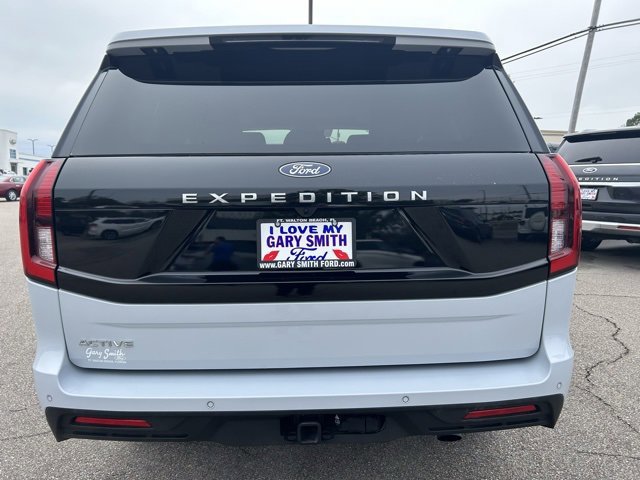 Certified 2025 Ford Expedition Active image 6