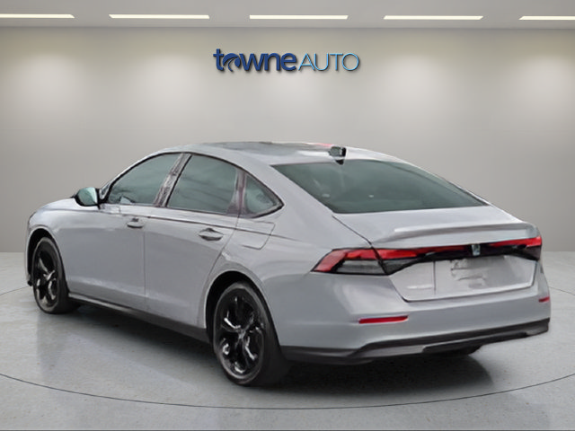 Used 2025 Honda Accord SE image 3