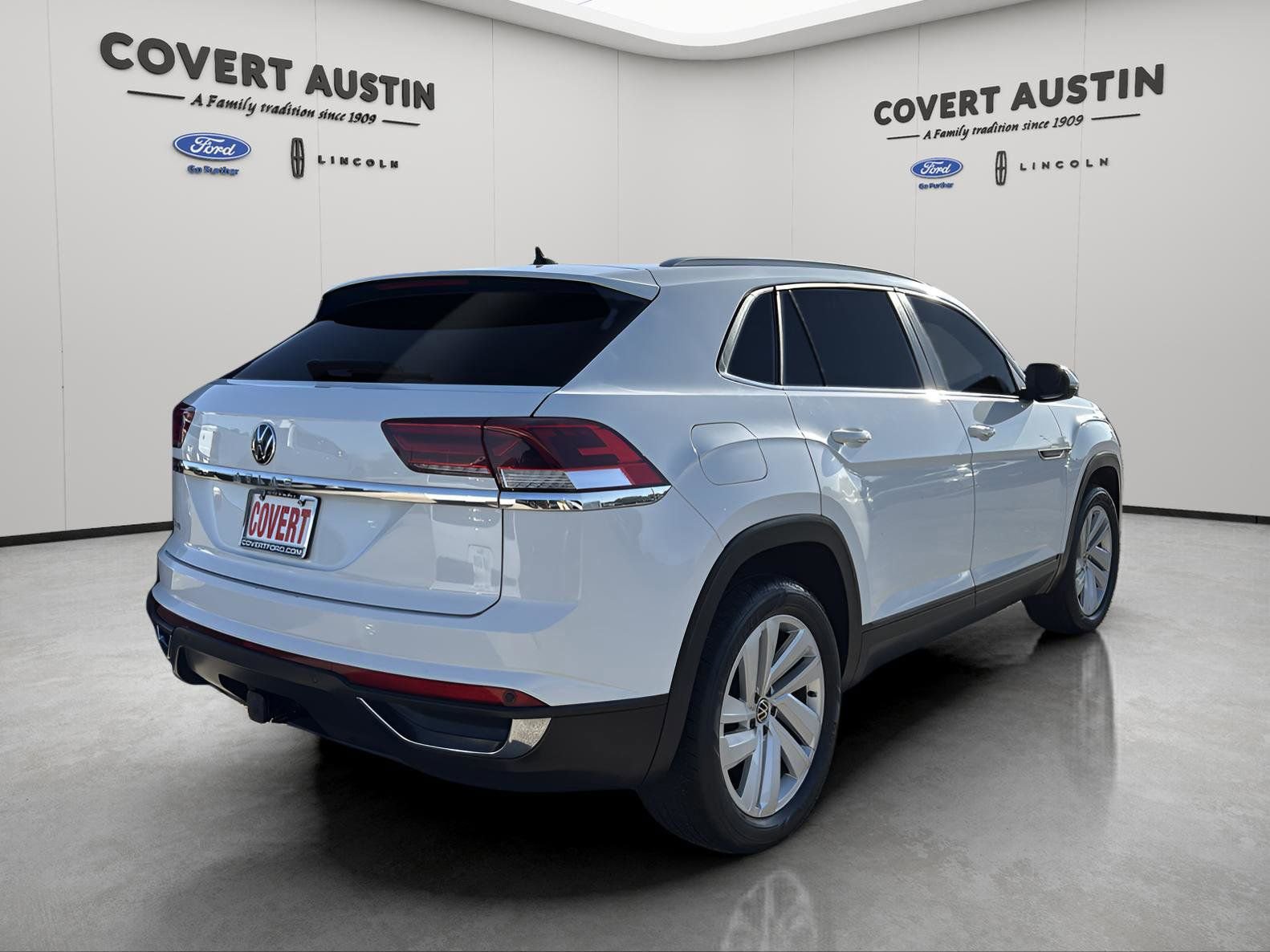Used 2022 Volkswagen Atlas Cross Sport SE image 5