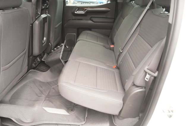 Used 2023 Chevrolet Silverado 1500 LT AWD/4WD image 12