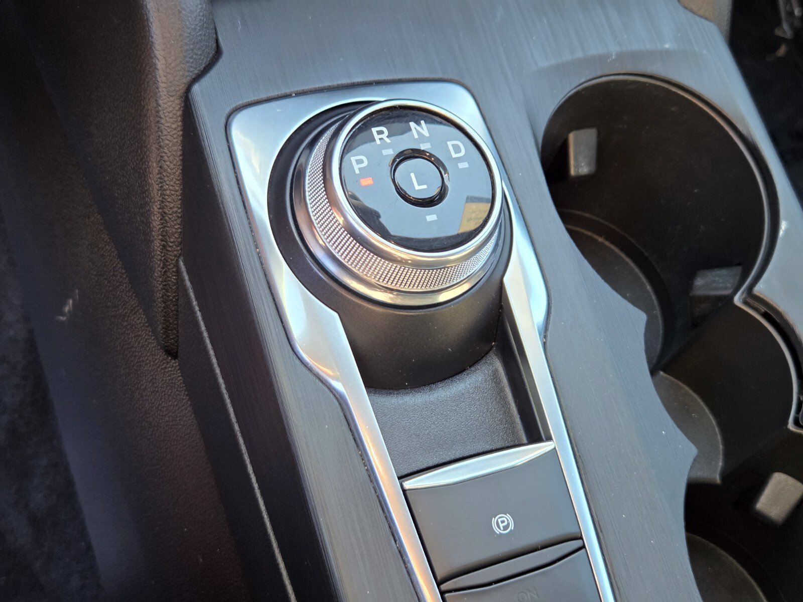 Certified 2024 Ford Escape ST-Line Elite w/ Premium Technology Package AWD/4WD image 24