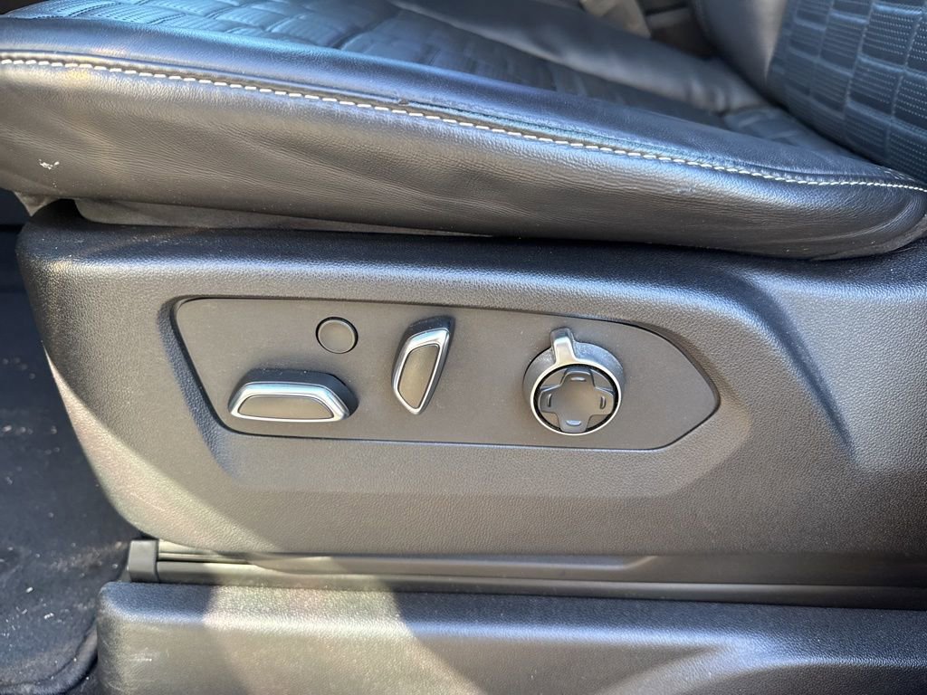 Used 2023 Cadillac Escalade Sport Platinum image 9