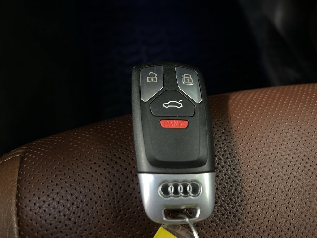 Used 2018 Audi Q7 3.0T Prestige w/ Prestige Package image 38